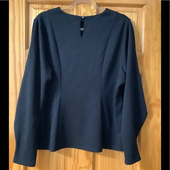 Black Top - Picture 2 of 4